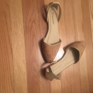 Francesca's flats